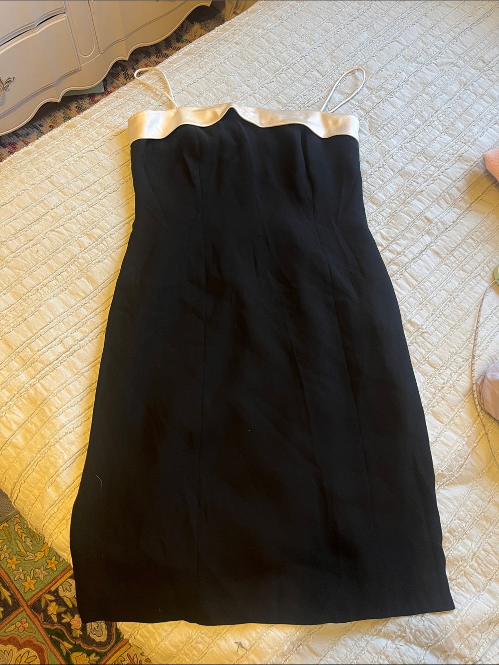 Anne Taylor Black and white cocktail dress 4P